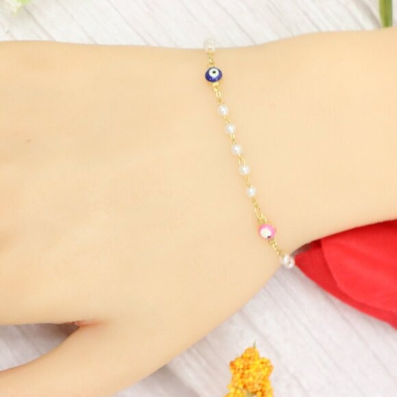 "Trendy Handmade Bracelet – A Thoughtful Gift for Girls & Women | UNVRC1398 - Picture 4 of 10